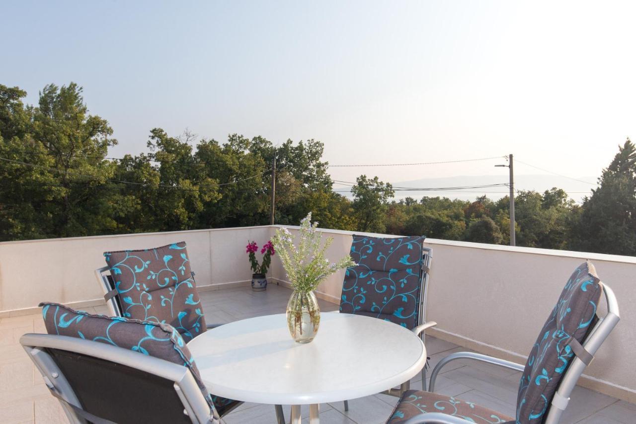 Apartment Dajana Pinezici  Exterior photo
